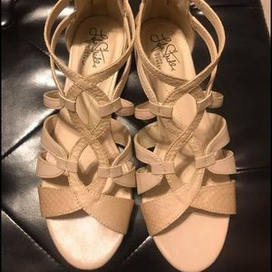 Women’s LifeStride Soft System Sandals size 8